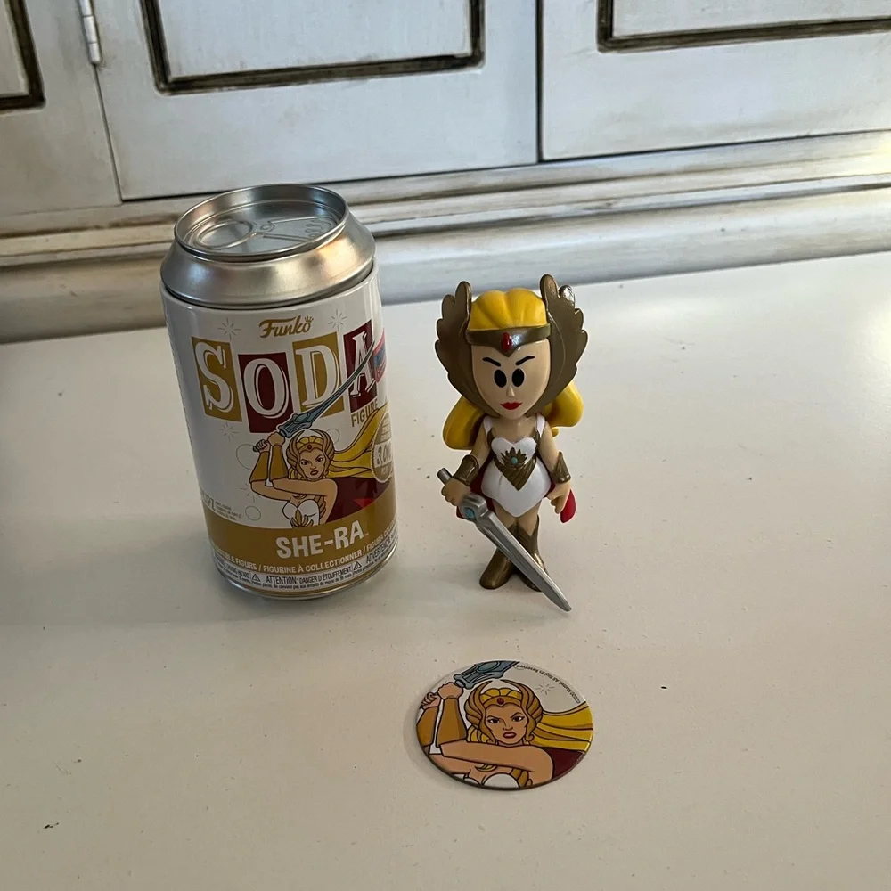 Funko Soda MOTU SHE-RA 1/2,500 2020 Fall Convention Shared Exclusive Rare Figure